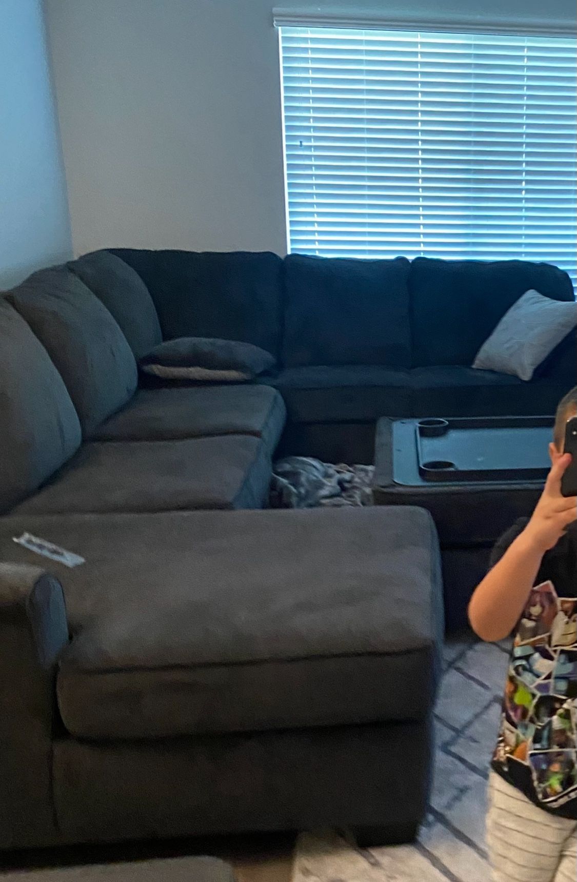 Grey Couch In Excellent Condition. 