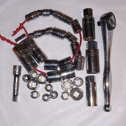 Vintage Benchtop Sockets Extension & Ratchet