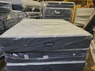 King size Beautyrest pressure smart hybrid mattress special