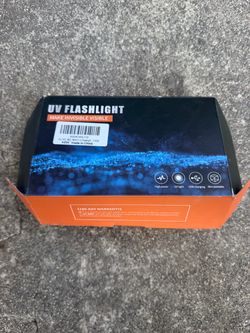 365nm UV Blacklight Flashlight – USB Rechargeable, New in Box