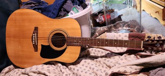 Lyon Acoustic Guitar