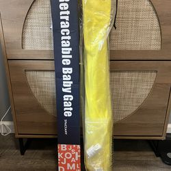 New Retractable Baby Safety Gate (Retail $35.99)