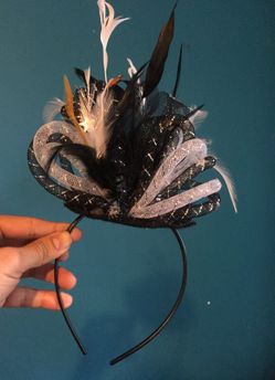 Fancy mini top hat headband