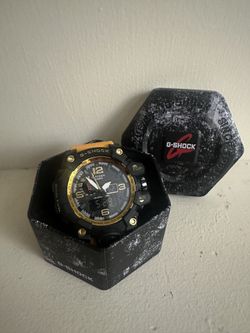 Casio G-Shock Mudmaster GWG-1000 Black and Gold Watch with Yellow Resin Band