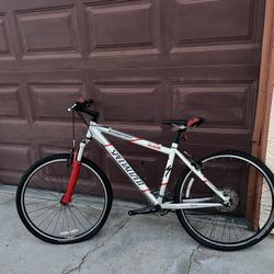 Specialized Stumpjumper M4 – Solid Frame, Great Rider