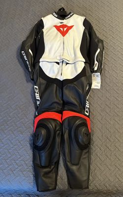 Dainese Avro D-Air AirBag Leather 2 piece Racing Motorcycle Suit Size 56