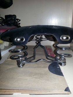 Beach cruiser seat.
