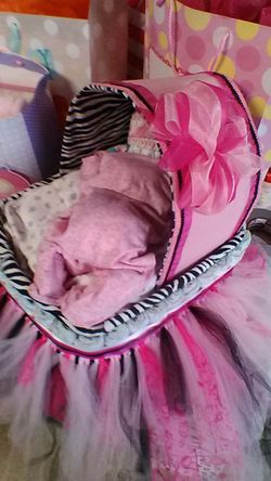 BABY SHOWER GIFTS