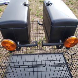 Saddle  Bag Defender Harley Fxd