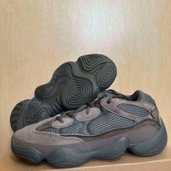 Adidas Yeezy 500 Clay Brown GX3606 Men's Size 11 Brand New 