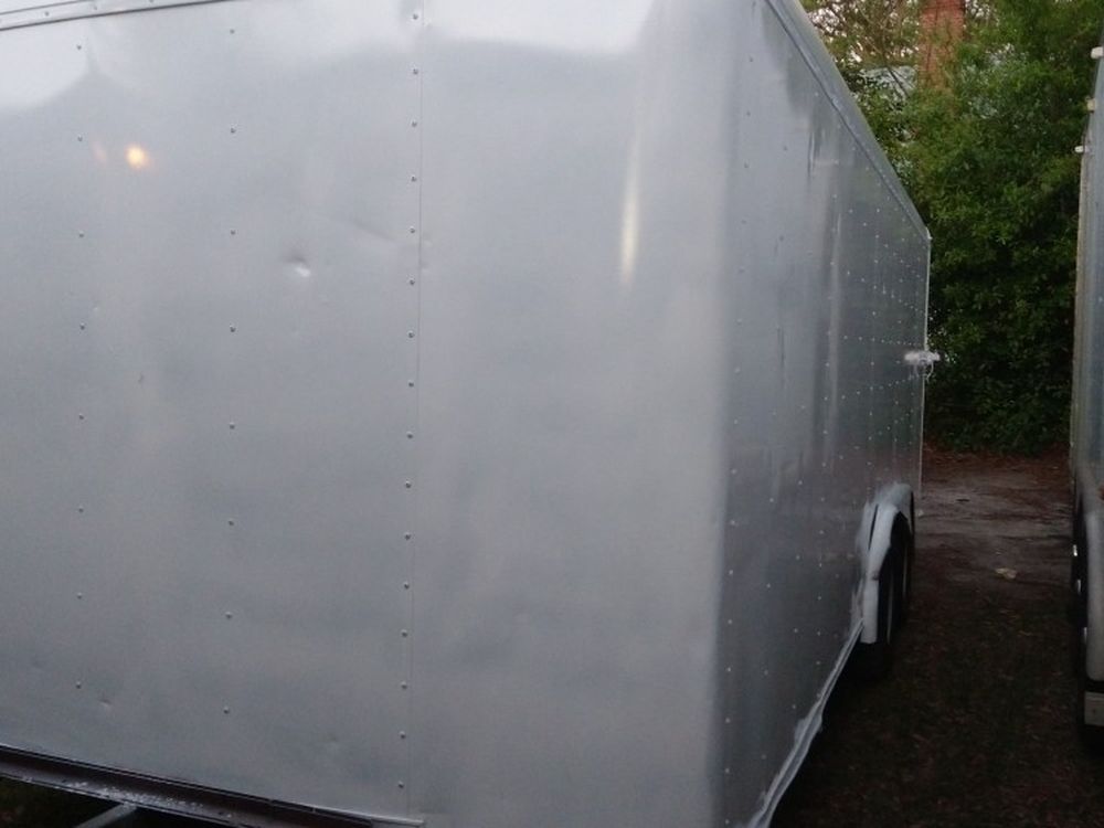 20 Ft Enclosed Trailer Just Painted $3,500