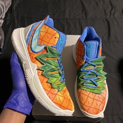 Kyrie 5s Spongebob “Pineapple House” sz 9.5