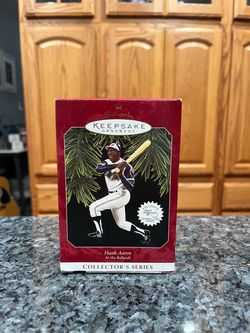 Hank Aaron Hallmark Keepsake Christmas Ornament Trading Card Braves MLB New 1997. Brand new only removed from box to take this picture.
