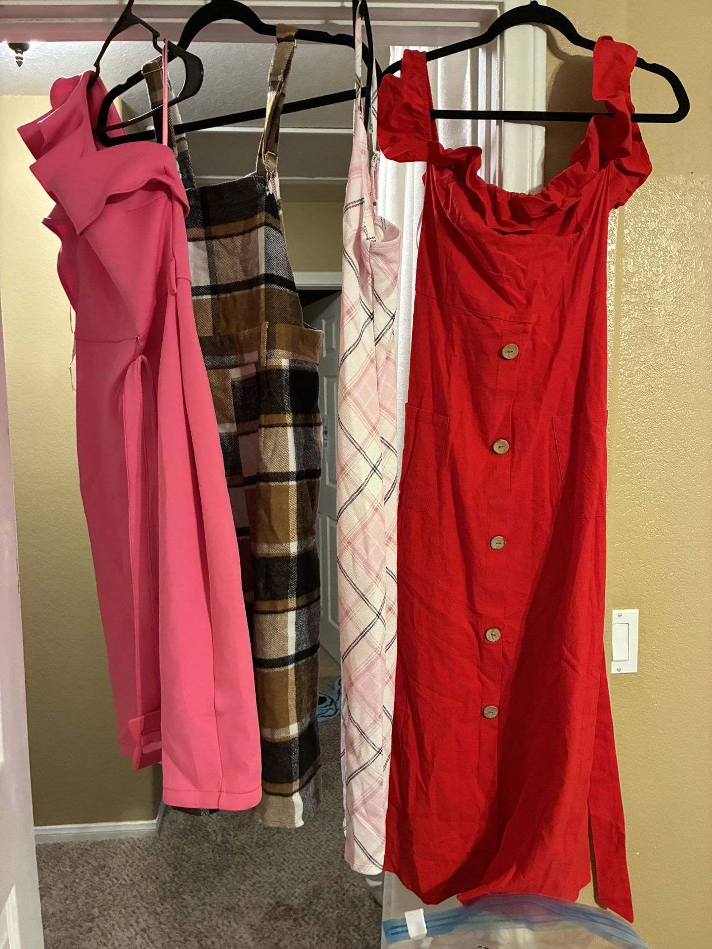 Women’s Clothing Like New 