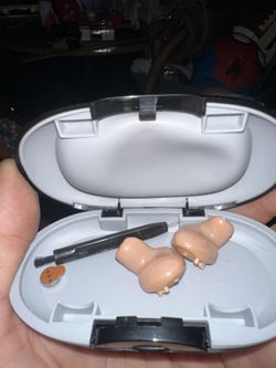 Digital Hearing Aids Pair w/ Charging Case – Tested Powers On – Pre-Owned