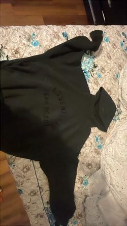 Black size m essential
