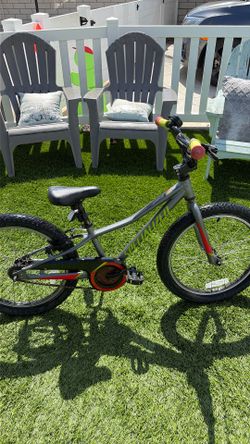 Kids specialized riprock bike 20”