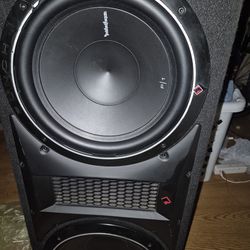 Subwoofer 12s Rockford fosgate Kenwood amp
