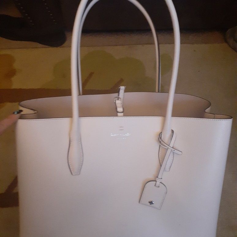 NWT Authentic Kate Spade handbag for Sale in Everett, WA - OfferUp