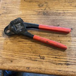 Half-Inch Pecks Crimper
