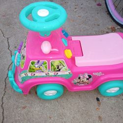 Mimi Mouse Girl Pushing Car 
