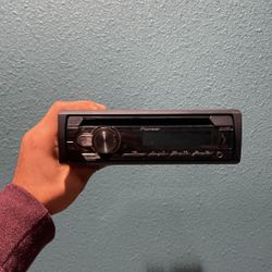 Pioneer Stereo Radio