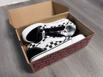 Vans Knu Skool size 9