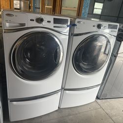 Whirlpool Washer And Dryer Set