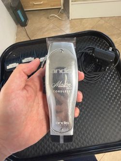 Andi’s masters cordless clippers