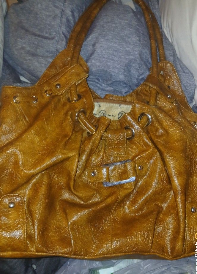 Zoe Blu Large Leather Shoulder Bag