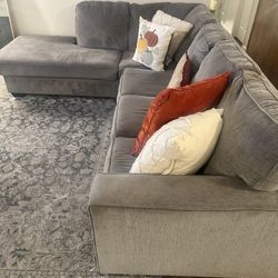 Sectional Couch With Pull Out Bed
