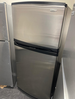 Deal: Whirlpool Stainless Top Mount Fridge — Clean, 19 cu ft