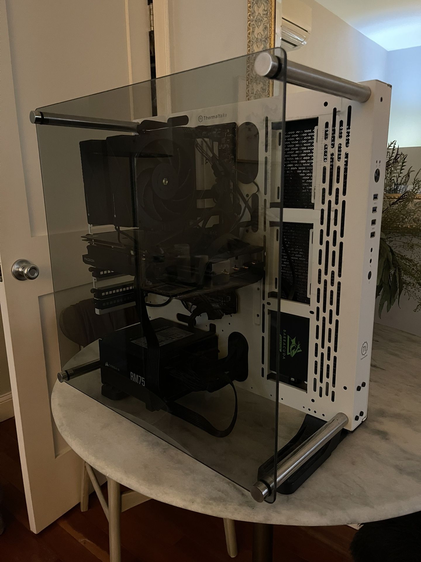 Open Case Gaming PC// RX 6800xt// Ryzen 7 5700x