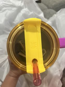 Starbucks Stanley Cup Pink Gold for Sale in Elk Grove, CA - OfferUp