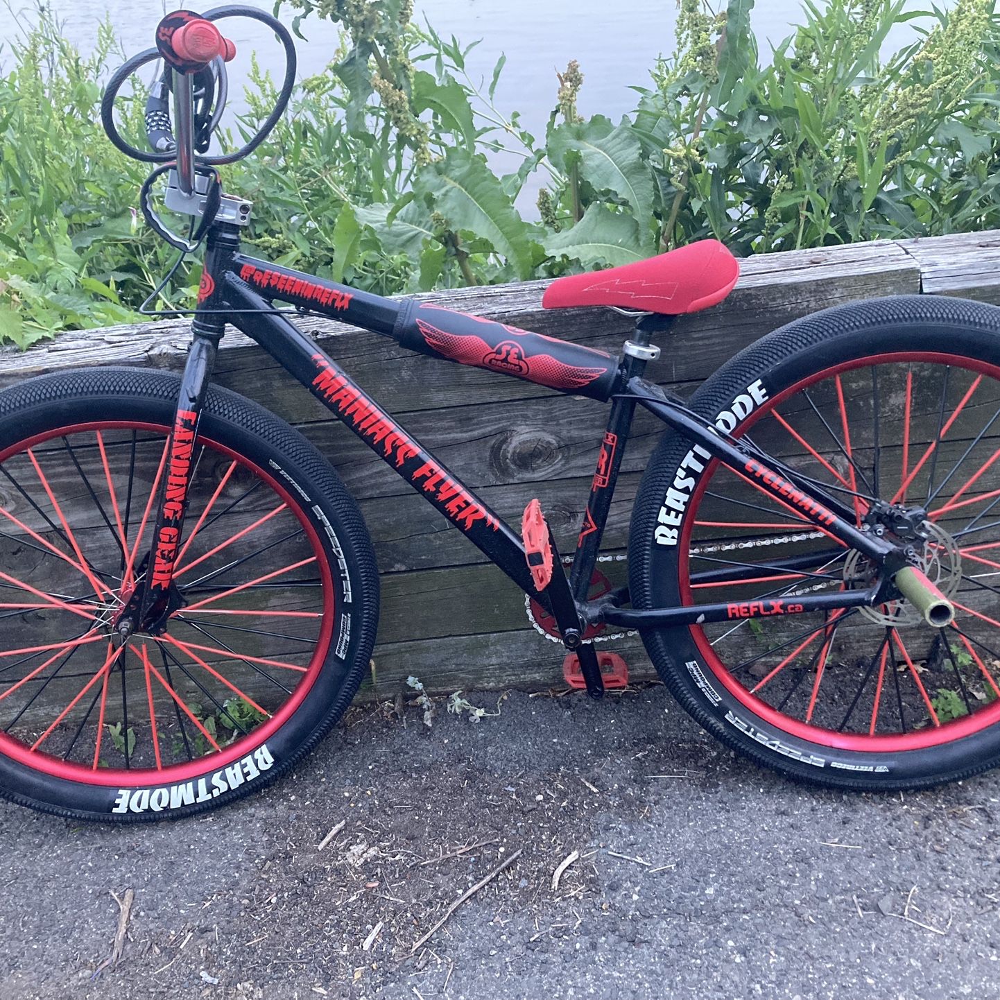 Custom Maniacc Flyer for Sale in Leonia NJ OfferUp