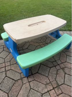Little Tikes Picnic Bench