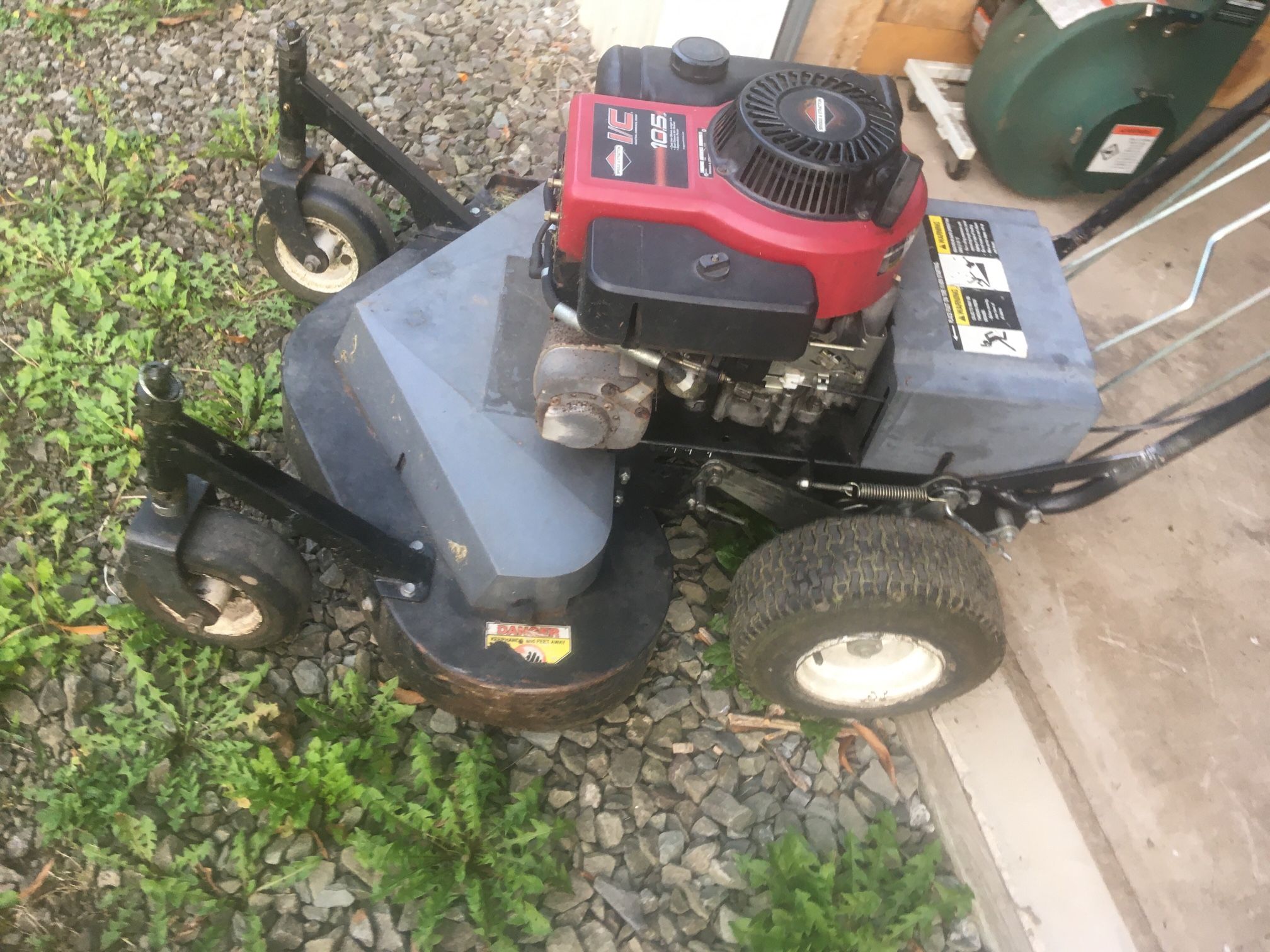 33in Sutech Commercial mower