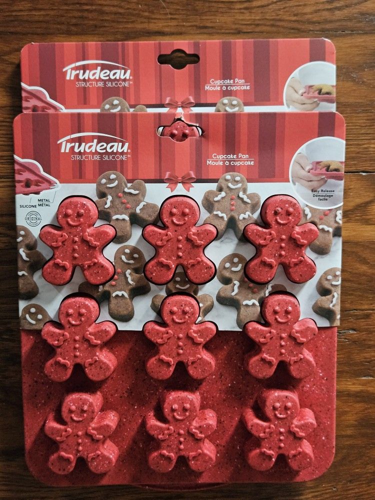 18 ct Gingerbread Silicone Cupcake Pan