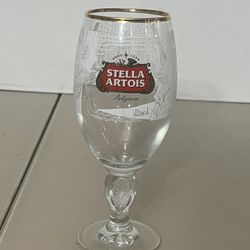 Stella Artois Belgium Beer Glass Chalice 33cl Gold Rim City Of Tampa. In excellent condition with city of Tampa backdrop