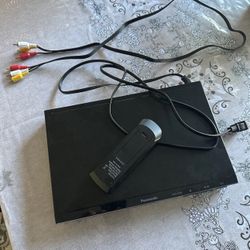 Panasonic DVD-S700 Full HD DVD player USB HDMI - Black