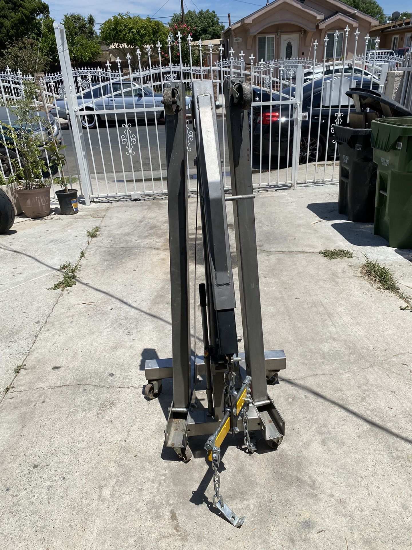 Pittsburgh Engine Hoist/cherry Picker