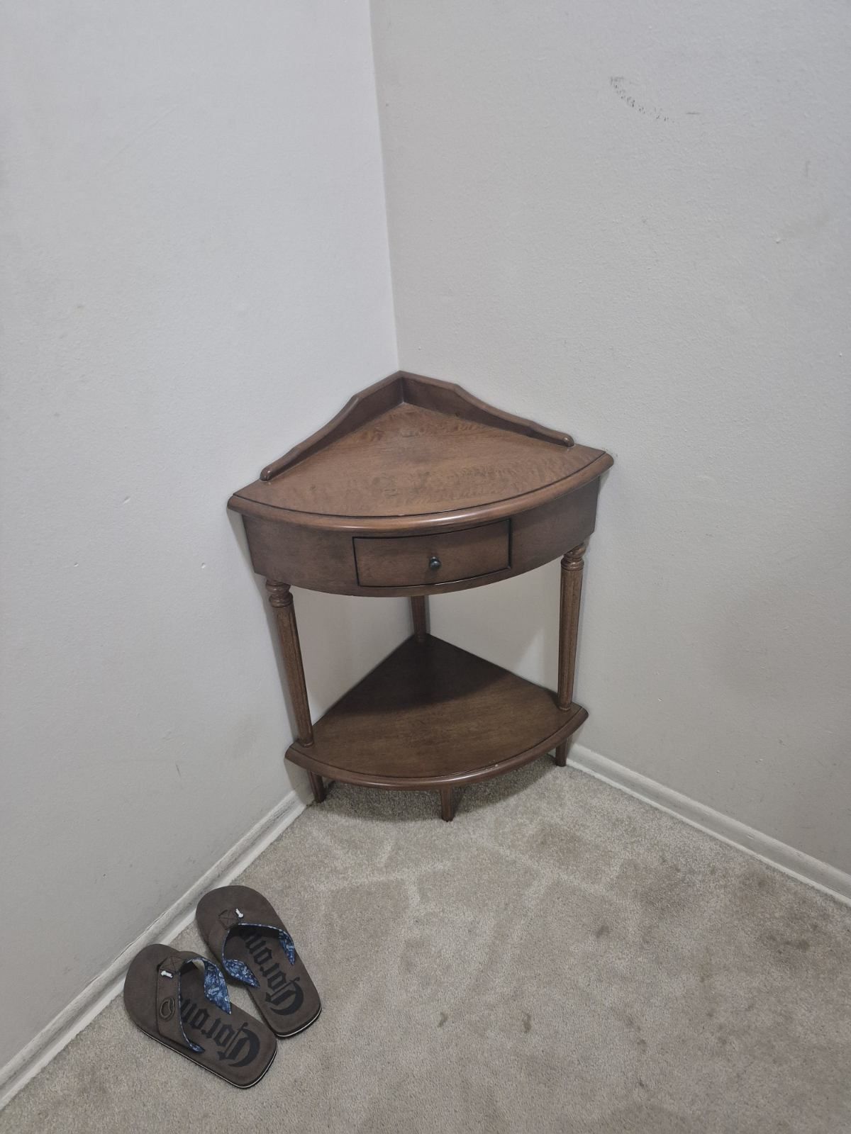 Corner Table