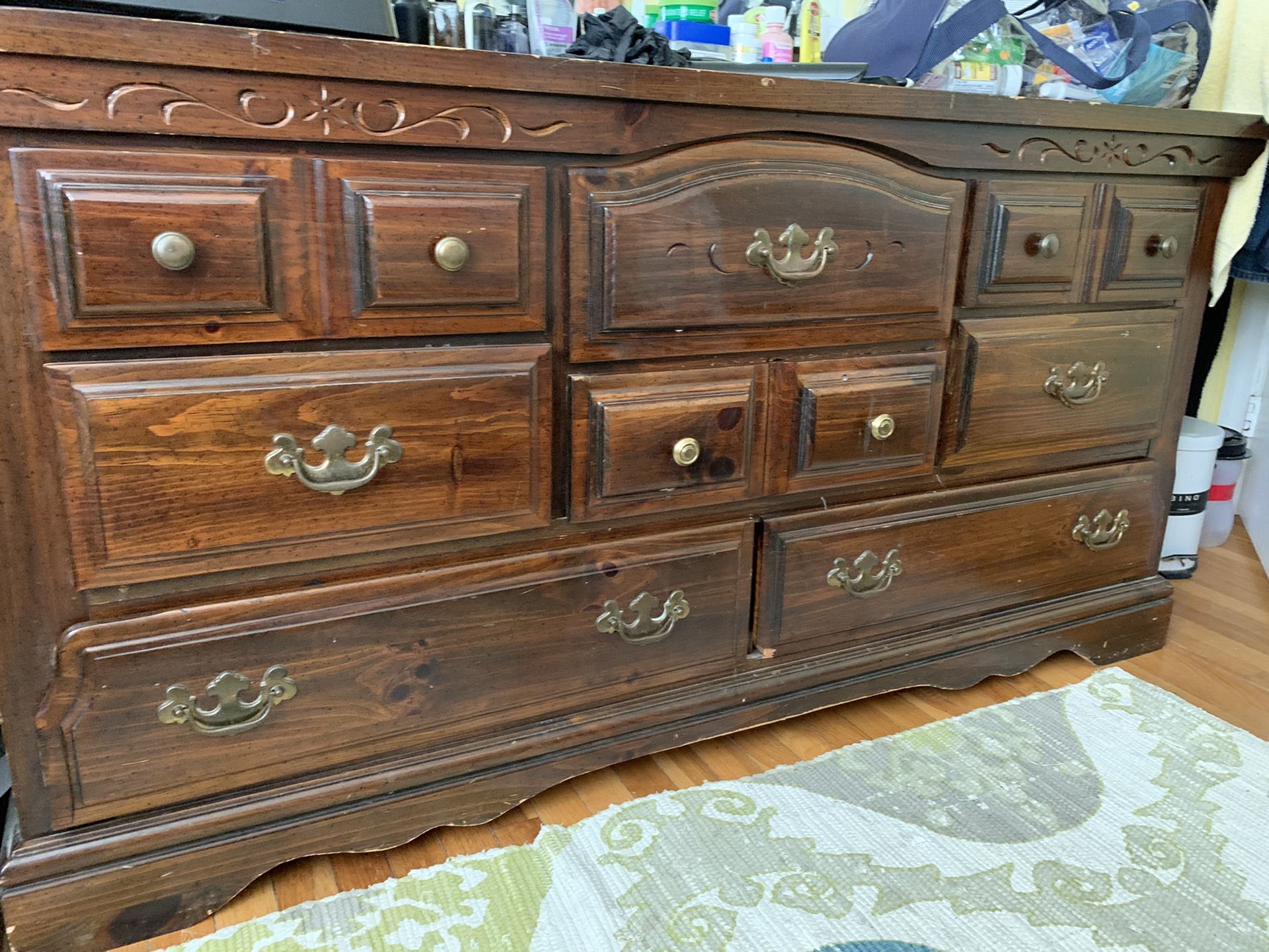 Dresser antique