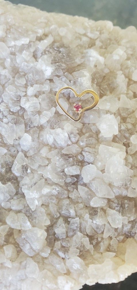 Vintage 14k Gold Ruby Floating Heart Dainty Pendant Charm