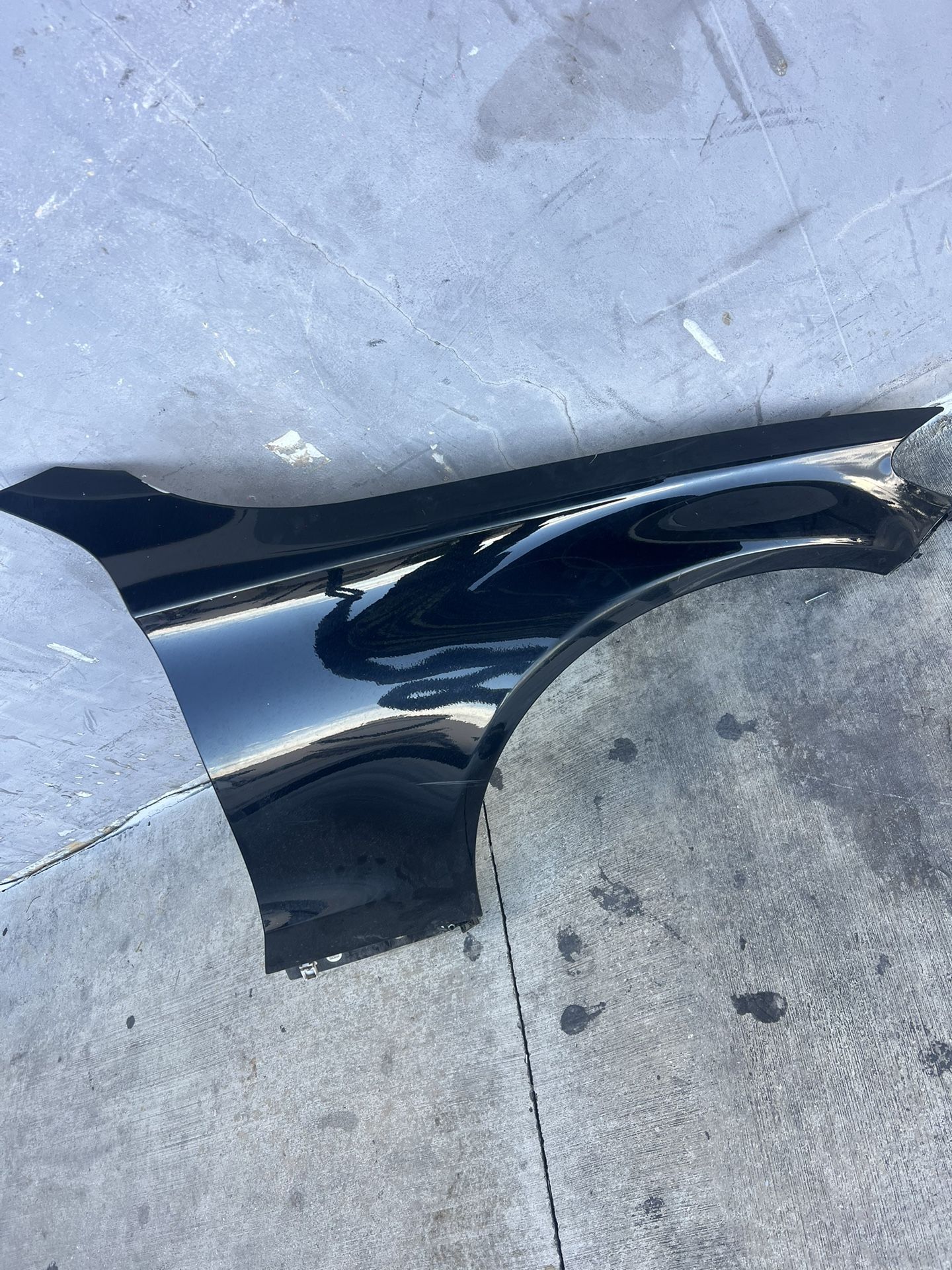 mercedes benz c300 RH FENDER
