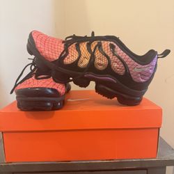 Nike Air Vapor Max Plus (Sz 12 M)