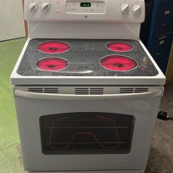 Electric Stove Brand General Electric Everything Works Well With A 3 Months Of Warranty 