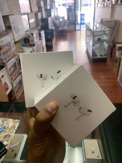 Apple AirPods Pro Brand New