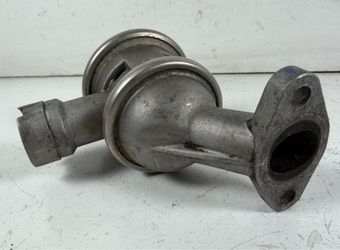EGR SECONDARY SMOG AIR VALVE BMW E60 E65 E66 545i 645ci 745i