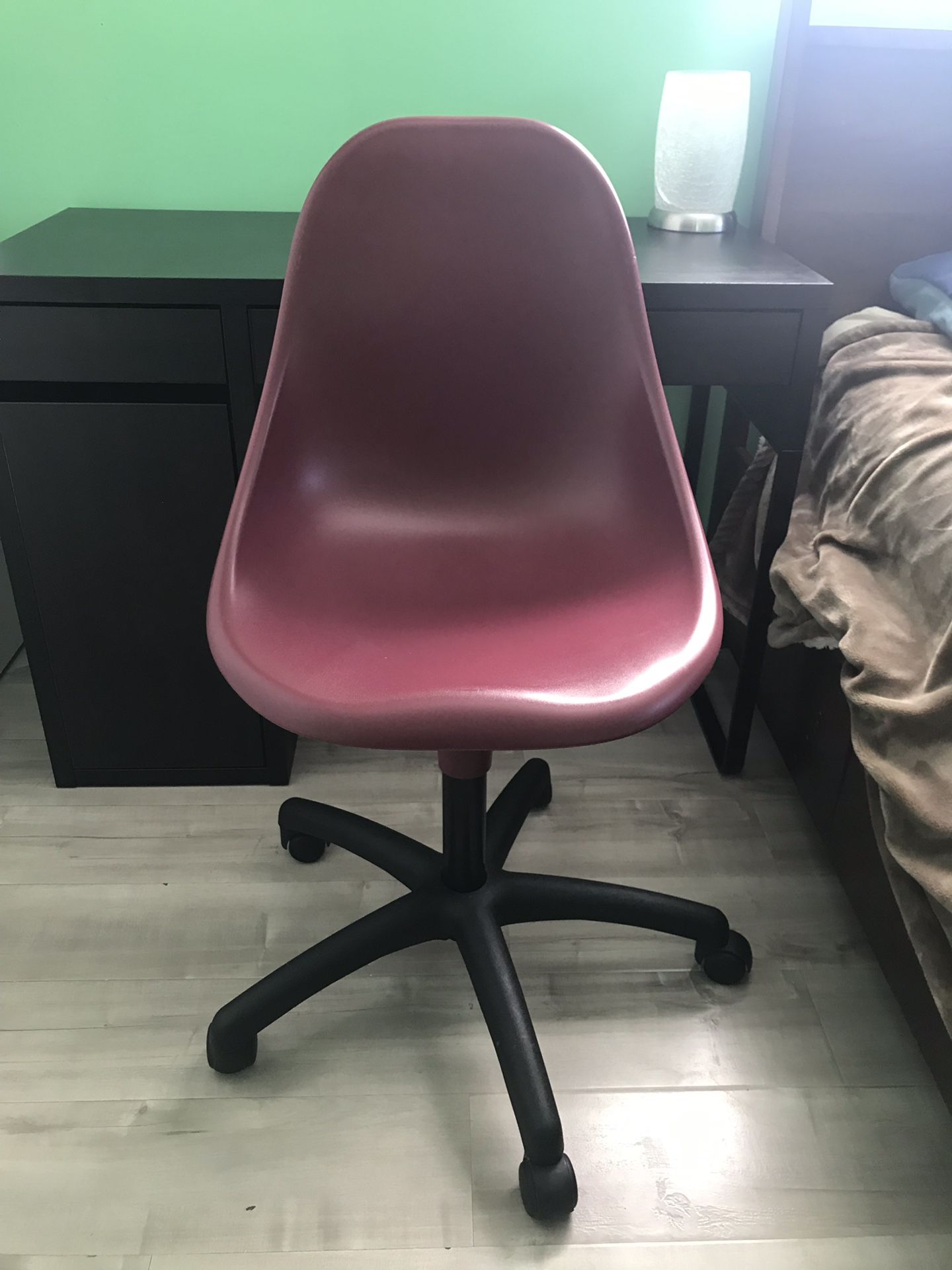 Desk chair